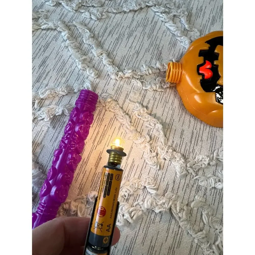 Vintage Halloween 1993 Boo Beams Safety Wand Witch and Pumpkin Tested Works